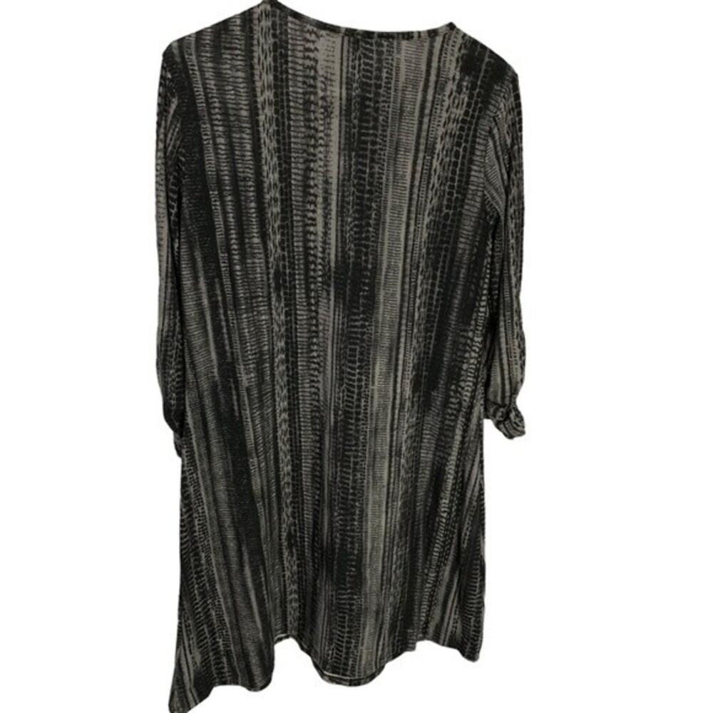Robert Louis Dress with 3/4 Rushed Sleeves. Size Medium. - Picture 2 of 6